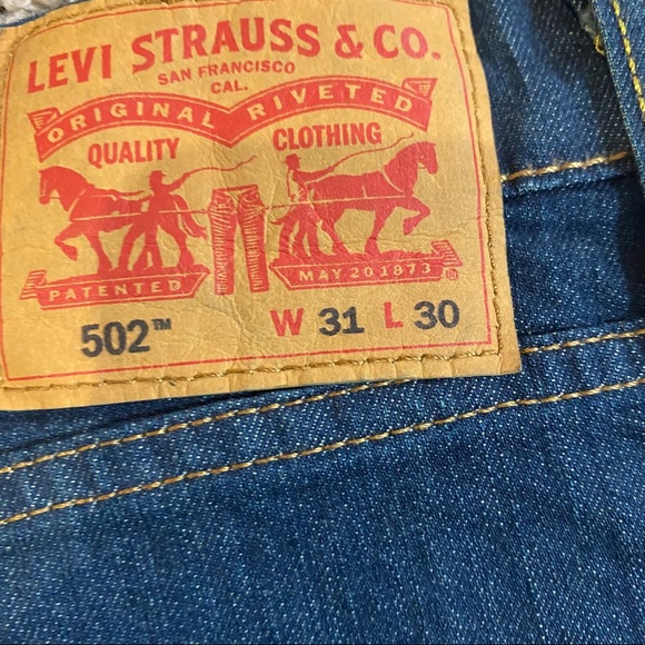 Levi 502 Taper Stretch Jeans - Picture 9 of 9